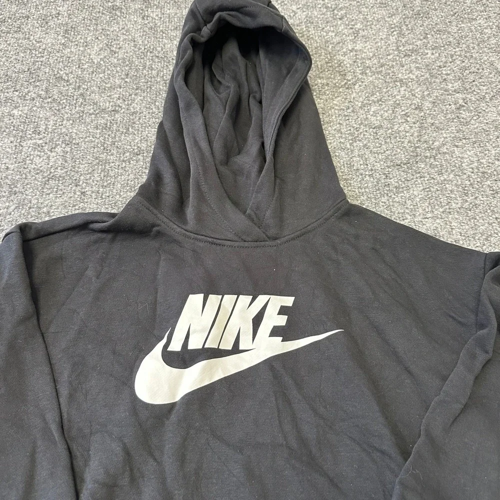 Nike Hoodie Womens Size M Black Cropped Pullover Graphic Logo Sweatshirt